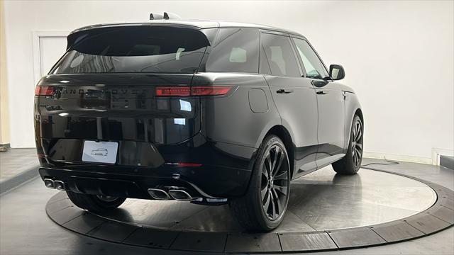 Photo of 2025 Santorini Black Metallic Land Rover Range Rover Sport