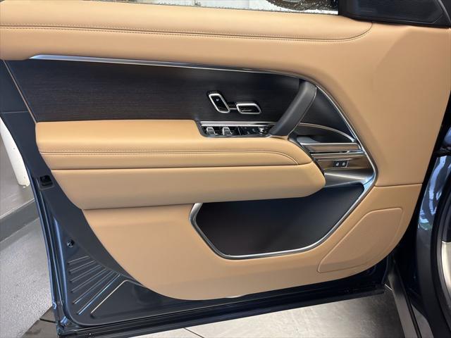 Photo of 2025 Carpathian Gray Premium Metallic Land Rover Range Rover