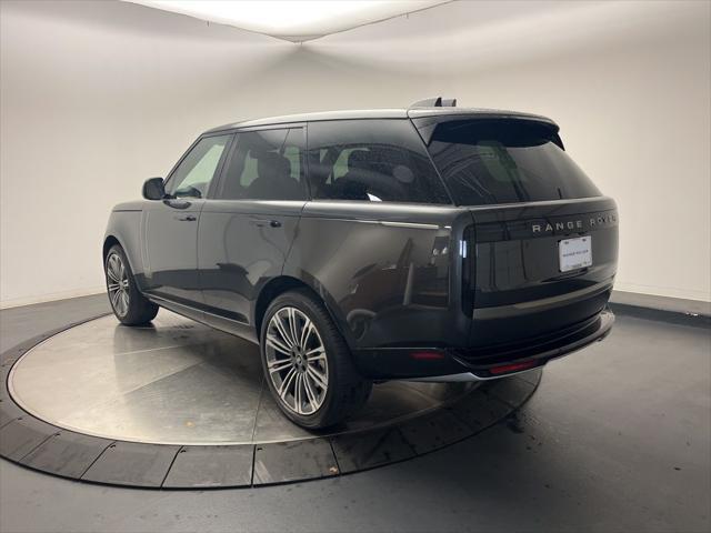 Photo of 2025 Carpathian Gray Premium Metallic Land Rover Range Rover