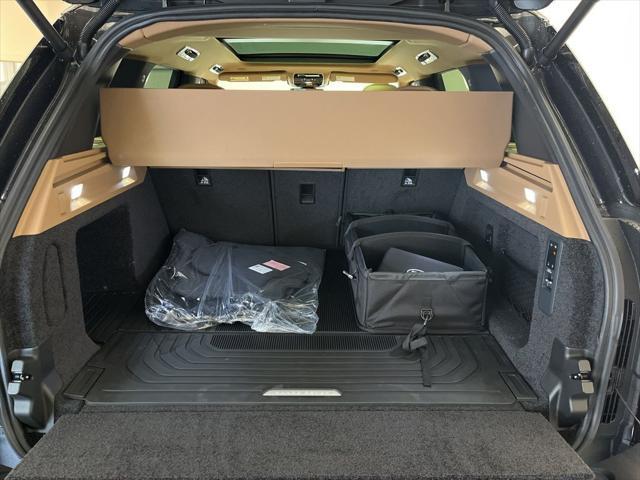 Photo of 2025 Carpathian Gray Premium Metallic Land Rover Range Rover