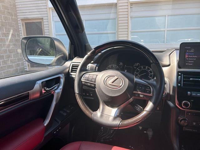 Photo of 2022 White Lexus GX 460