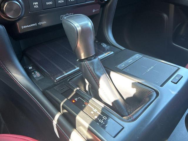 Photo of 2022 White Lexus GX 460
