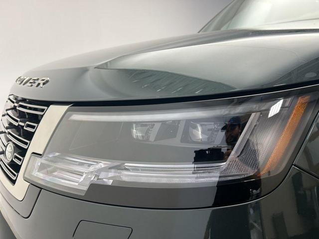 Photo of 2025 Belgravia Green Metallic Land Rover Range Rover