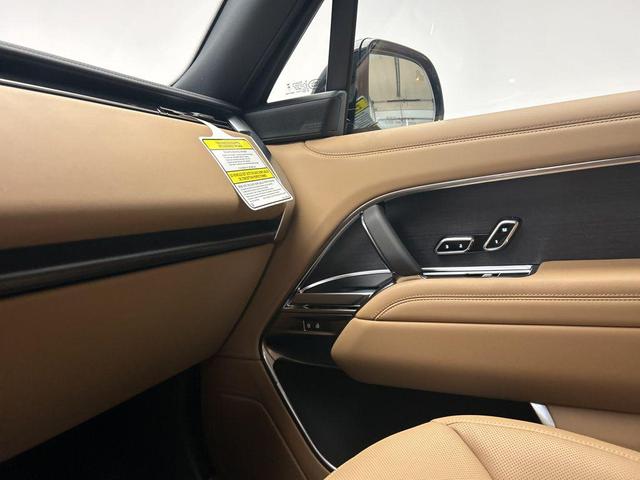 Photo of 2025 Belgravia Green Metallic Land Rover Range Rover