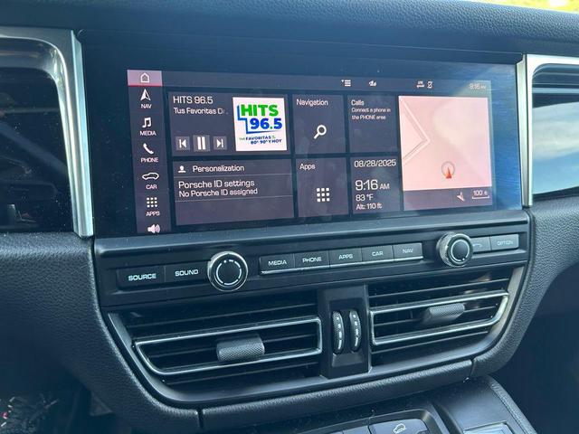 Photo of 2020 Dolomite Silver Metallic Porsche Macan