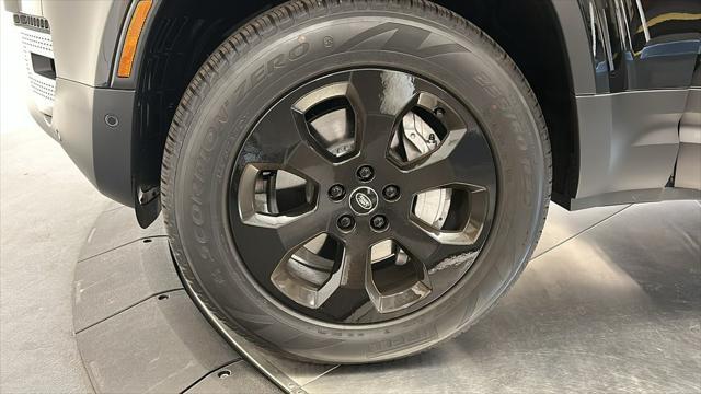 Photo of 2025 Santorini Black Metallic Land Rover Defender