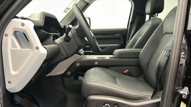Photo of 2025 Santorini Black Metallic Land Rover Defender
