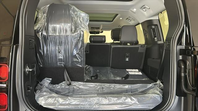 Photo of 2025 Santorini Black Metallic Land Rover Defender