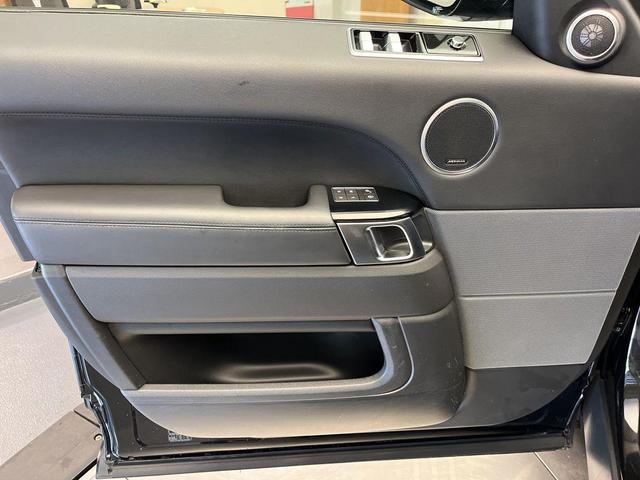 Photo of 2020 Santorini Black Metallic Land Rover Range Rover Sport