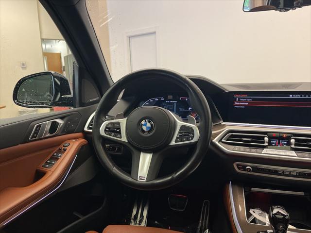 Photo of 2022 Carbon Black Metallic BMW X5