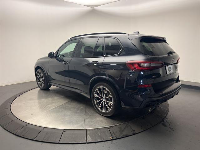 Photo of 2022 Carbon Black Metallic BMW X5