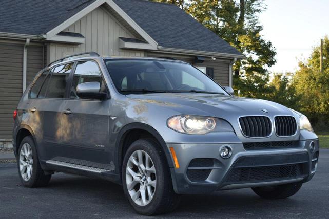 Photo of 2011 Gray BMW X5