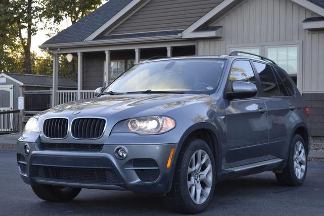 Photo of 2011 Gray BMW X5