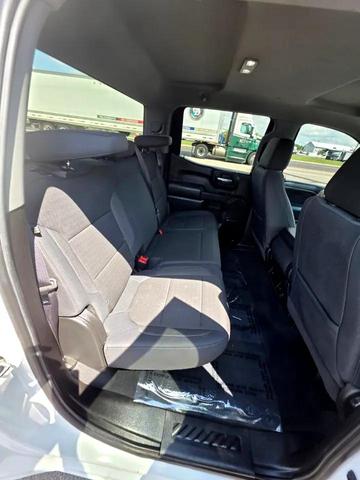 Photo of 2019 White Chevrolet Silverado 1500