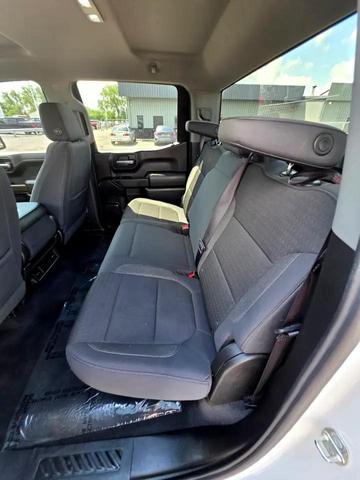 Photo of 2019 White Chevrolet Silverado 1500