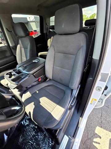 Photo of 2019 White Chevrolet Silverado 1500