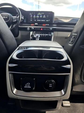 Photo of 2022 Aurora Black Kia Carnival