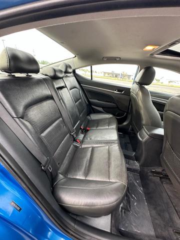 Photo of 2017 Electric Blue Hyundai ELANTRA