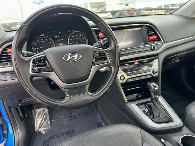 Photo of 2017 Electric Blue Hyundai ELANTRA