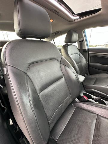 Photo of 2017 Electric Blue Hyundai ELANTRA