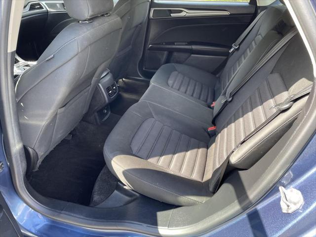 Photo of 2018 Blue Ford Fusion