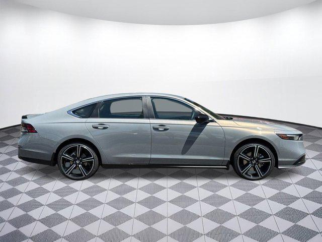 Photo of 2025 Urban Gray Pearl Honda Accord Hybrid