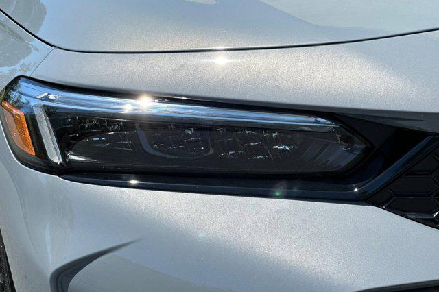 Photo of 2026 Urban Gray Pearl Honda Civic Si