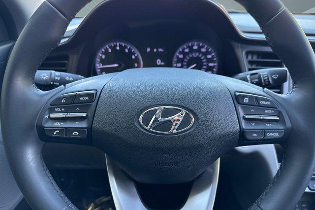 Photo of 2020 Stellar Silver Hyundai ELANTRA