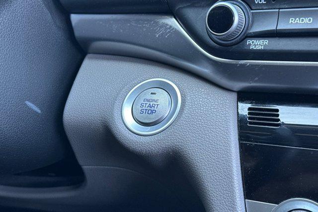 Photo of 2020 Stellar Silver Hyundai ELANTRA