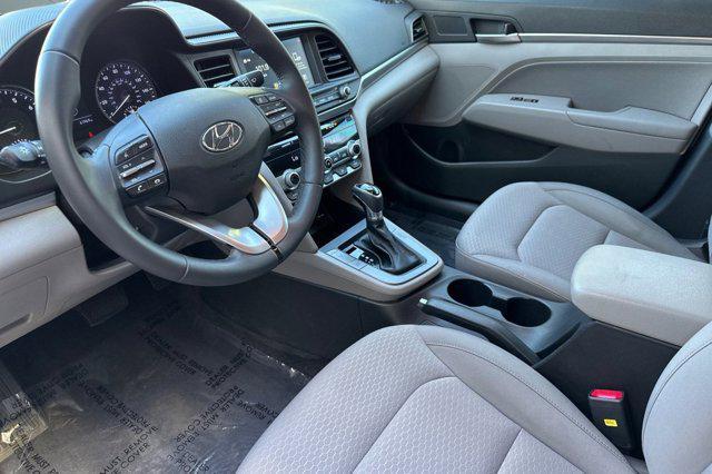 Photo of 2020 Stellar Silver Hyundai ELANTRA