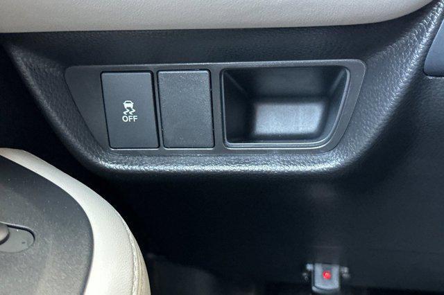 Photo of 2026 Solar Silver Metallic Honda HR-V