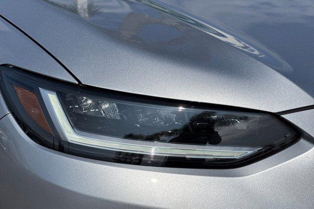 Photo of 2026 Solar Silver Metallic Honda HR-V