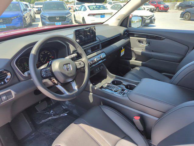 Photo of 2025 Radiant Red Metallic II Honda Pilot
