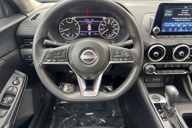 Photo of 2024 Gun Metallic Nissan Sentra