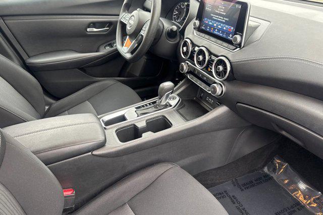 Photo of 2024 Gun Metallic Nissan Sentra