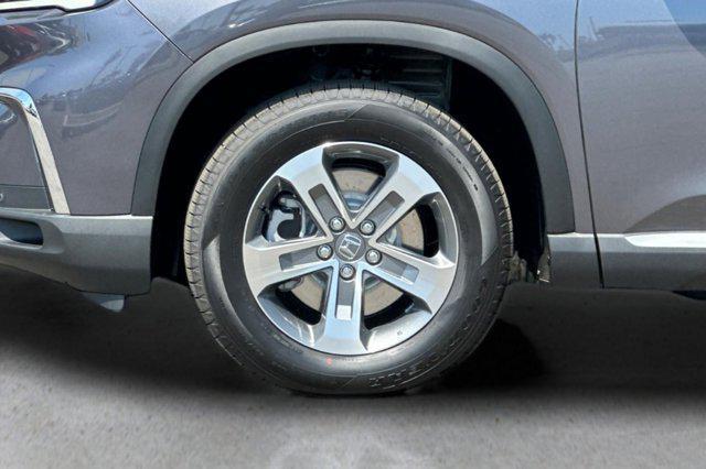 Photo of 2025 Modern Steel Metallic Honda Pilot
