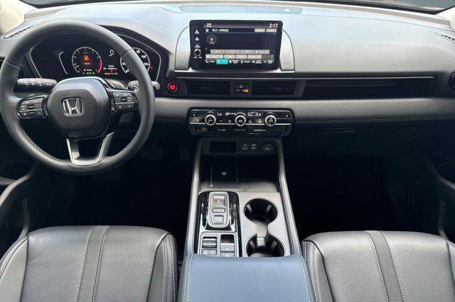 Photo of 2025 Modern Steel Metallic Honda Pilot