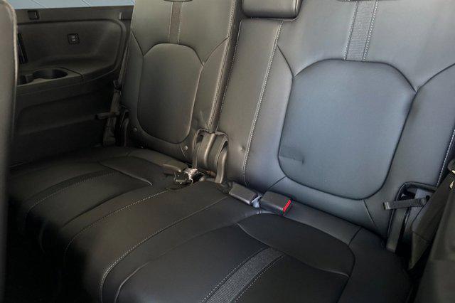 Photo of 2025 Modern Steel Metallic Honda Pilot
