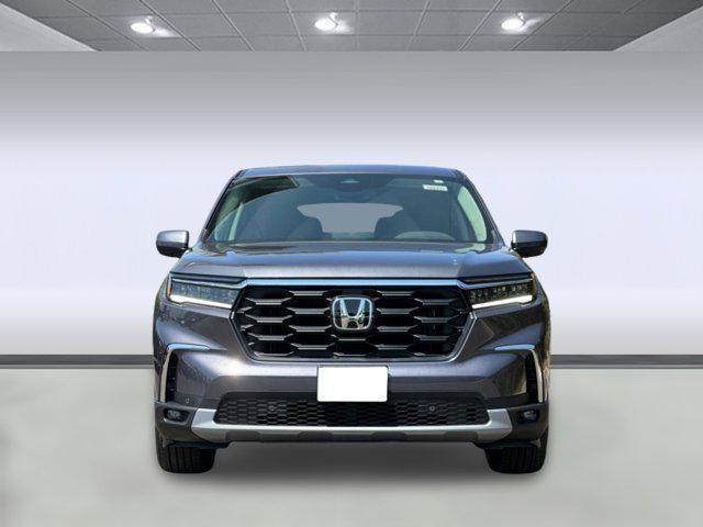 Photo of 2025 Modern Steel Metallic Honda Pilot
