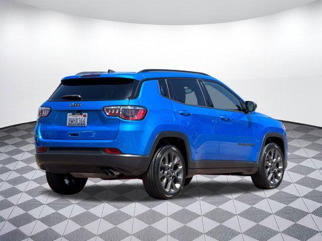 Photo of 2021 Laser Blue Pearlcoat Jeep Compass