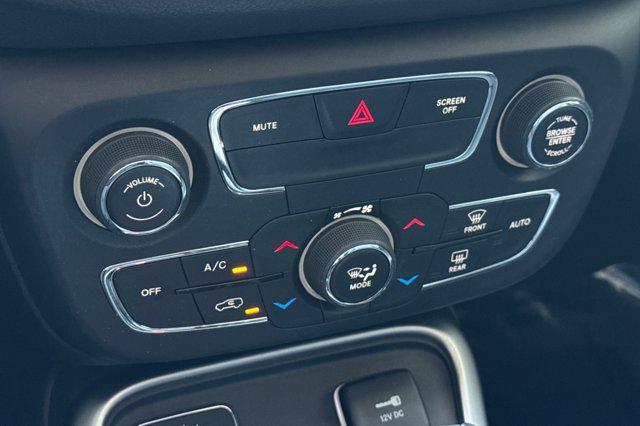 Photo of 2021 Laser Blue Pearlcoat Jeep Compass