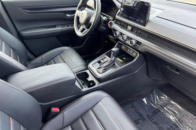 Photo of 2025 Solar Silver Metallic Honda CR-V Hybrid