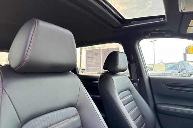 Photo of 2025 Solar Silver Metallic Honda CR-V Hybrid