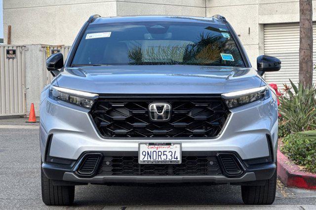 Photo of 2025 Solar Silver Metallic Honda CR-V Hybrid