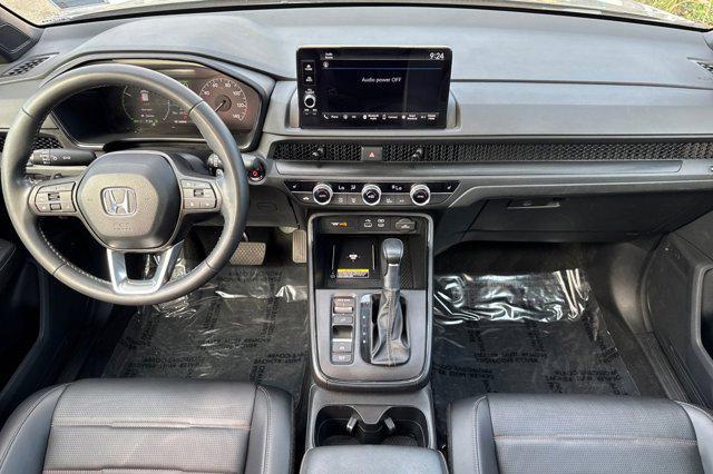 Photo of 2025 Solar Silver Metallic Honda CR-V Hybrid