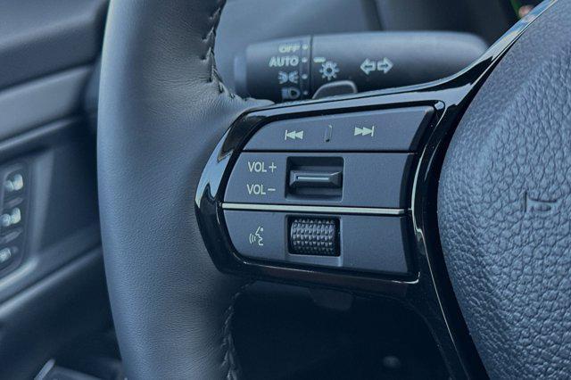 Photo of 2025 Platinum White Pearl Honda Accord Hybrid