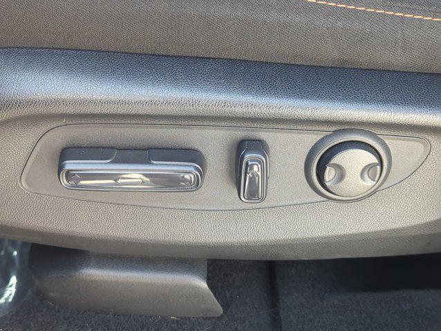 Photo of 2024 Gray Honda CR-V Hybrid