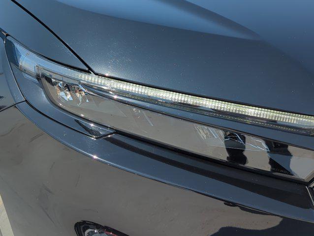 Photo of 2024 Gray Honda CR-V Hybrid