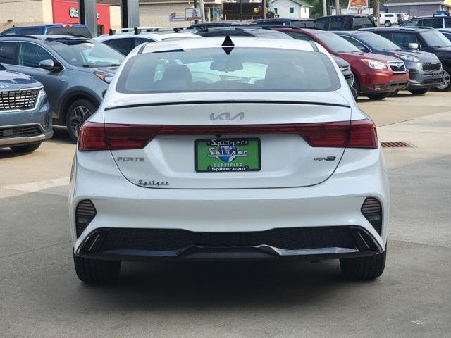 Photo of 2024 Snow White Pearl Kia Forte