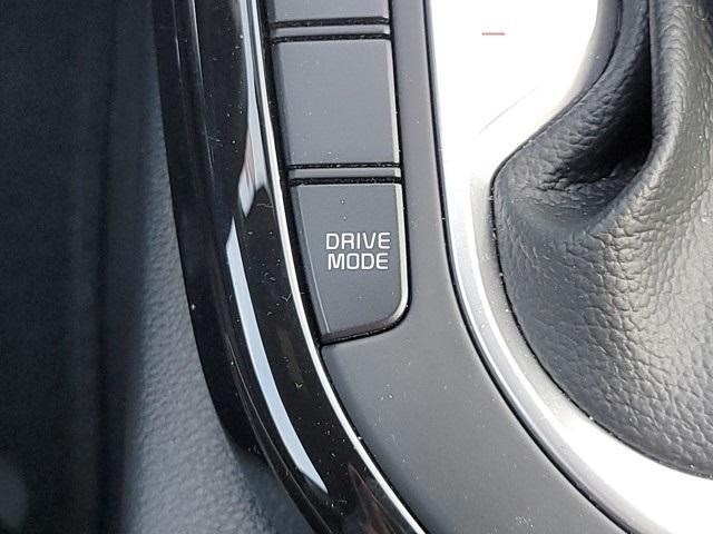 Photo of 2024 Snow White Pearl Kia Forte